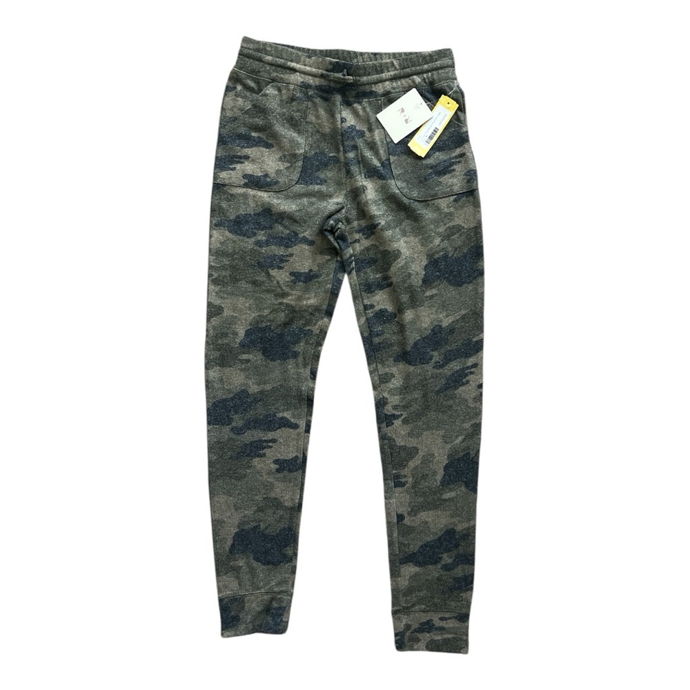 🆕 Kids Camo Print Joggers Size XL (16/18)
